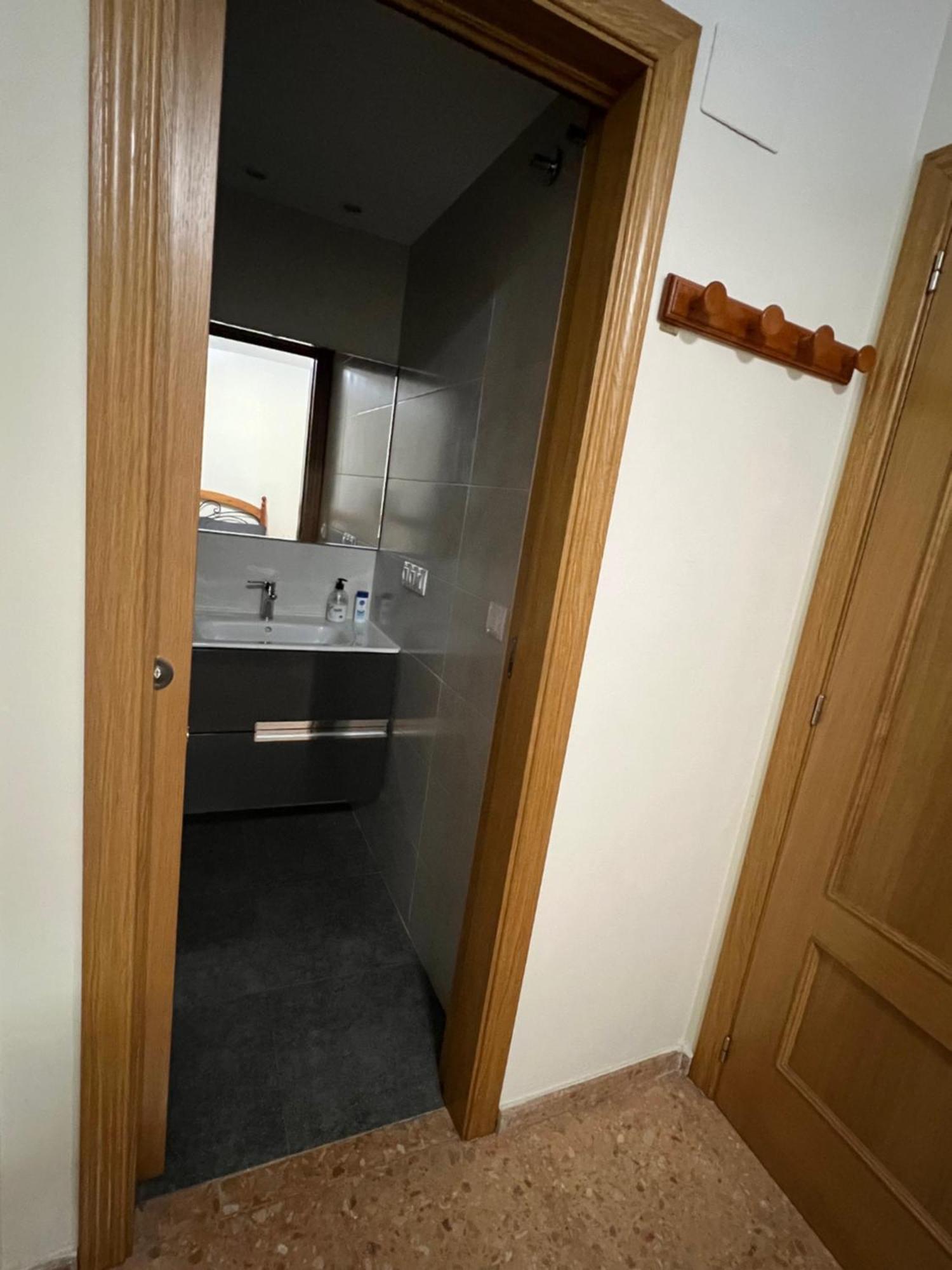 Habitacion Doble Con Bano Privado Valência Exterior foto